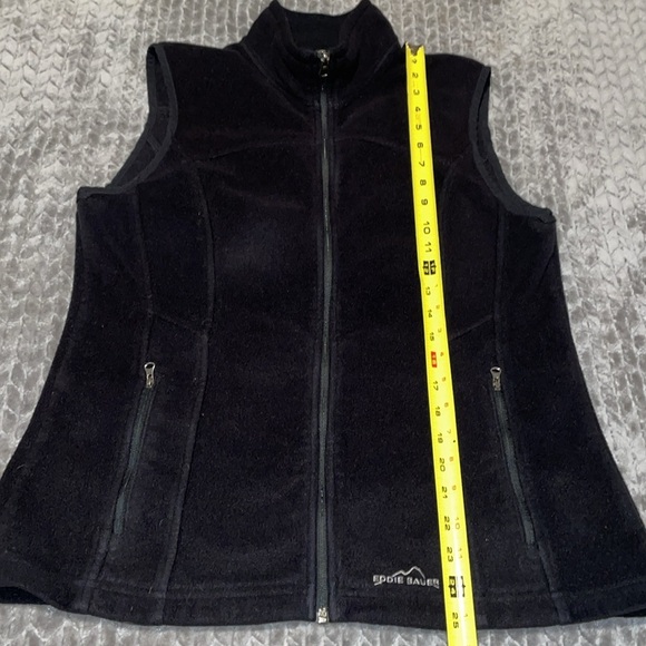 Eddie Bauer Fleece Vest with 2 front zipper pockets.  Size Large. - Picture 4 of 8